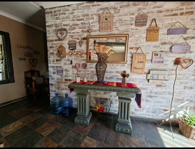 4 BEDROOM HOUSE FOR SALE IN THREE RIVERS